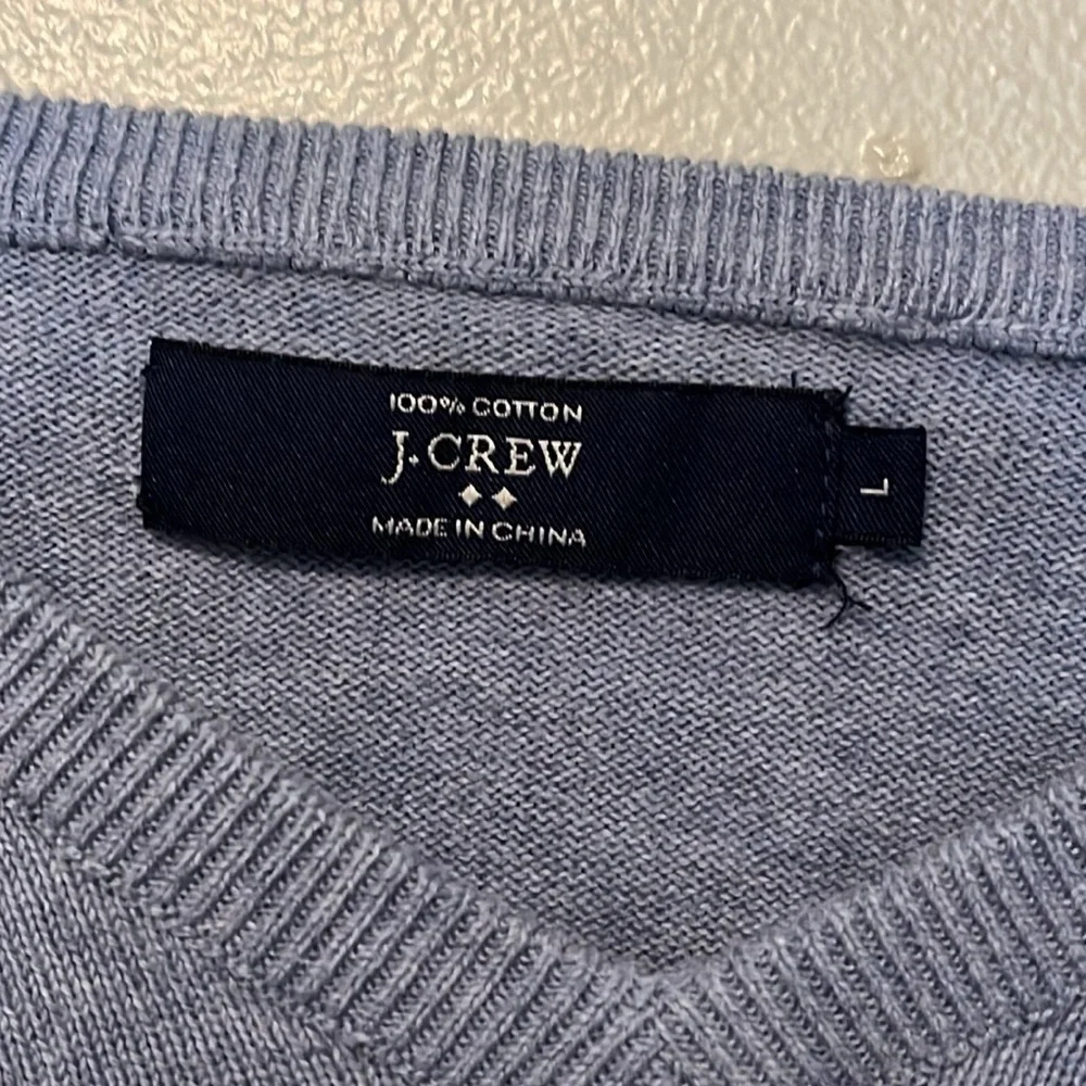 J.Crew V Neck Long Sleeve Sweater, Color is blue, men’s size large, 100% cotton